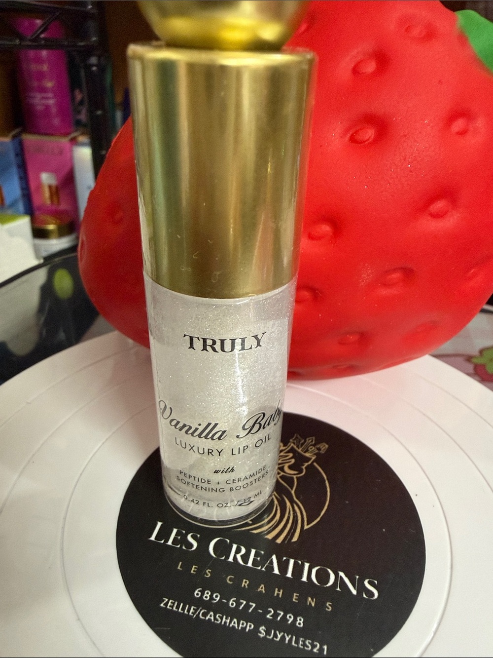 TRULY Vanilla Bean Luxury Lip Oil - Shimmery White with Gold Cap